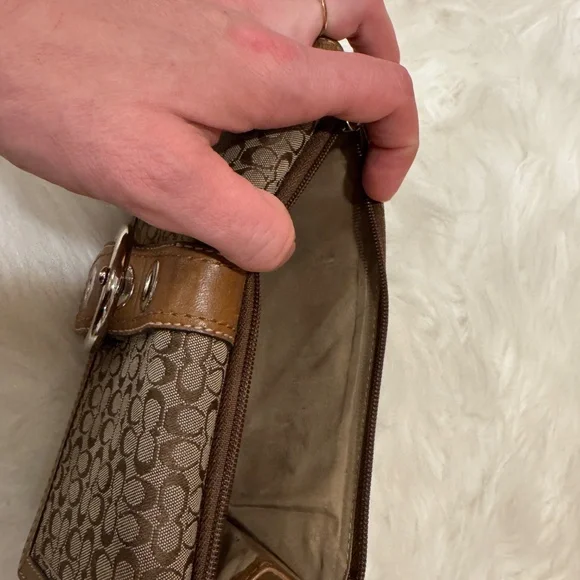 Coach Buckle Wallet - Picture 3 of 5